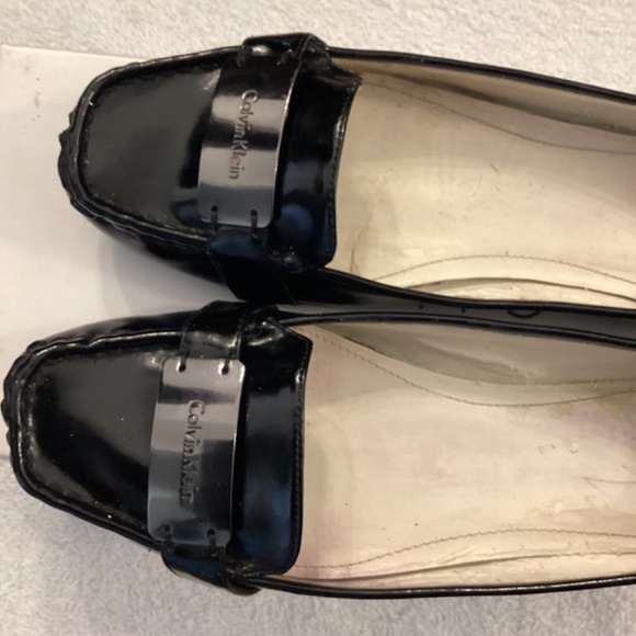 Calvin Klein Loafers Color : (PREOWNED )(Color:Black Patent )(Size: 10) - Picture 2 of 8